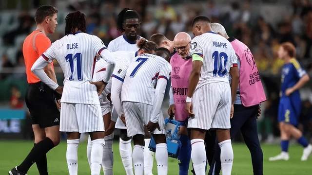 缺阵6周！登贝莱国家队受伤无缘对阵老东家 德尚神逻辑坑惨大巴黎